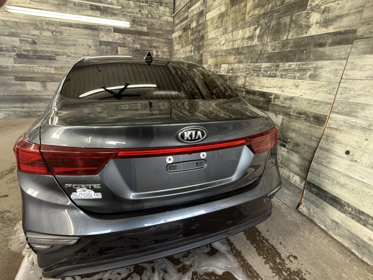 2020 Kia Forte LX Sieges chauffant Bluetooth **ApprouvÉe 99,9%** Image principale