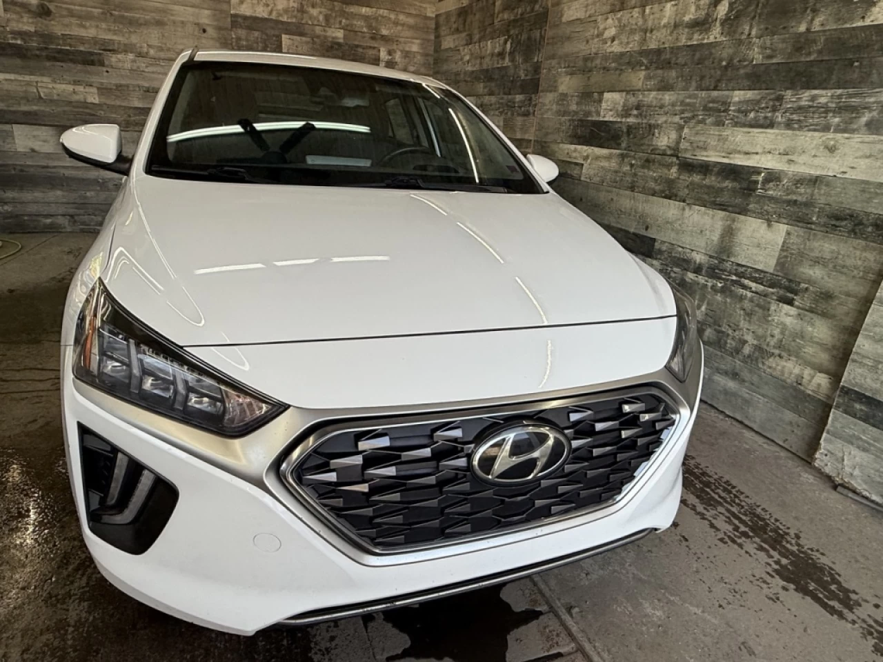 2021 Hyundai Ioniq PrivilÉgiÉ HYBRIDE APPLE CARPLAY TOIT **APPROUVÉE Image principale
