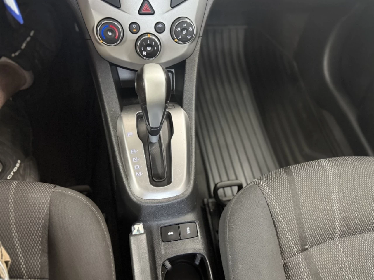 2018 Chevrolet Sonic LT Image principale