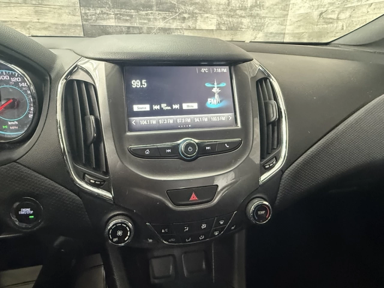 2017 Chevrolet Cruze LT AUTO CAM DE RECUL **APPOROUVÉ À 99.9%** Image principale