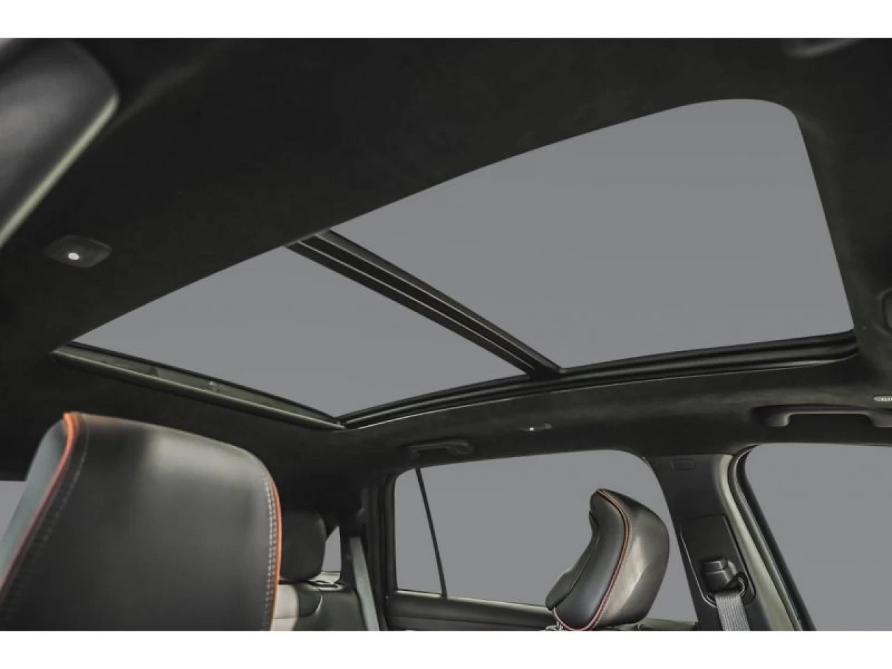 2024 Jeep Wagoneer Launch Edition AWD Main Image