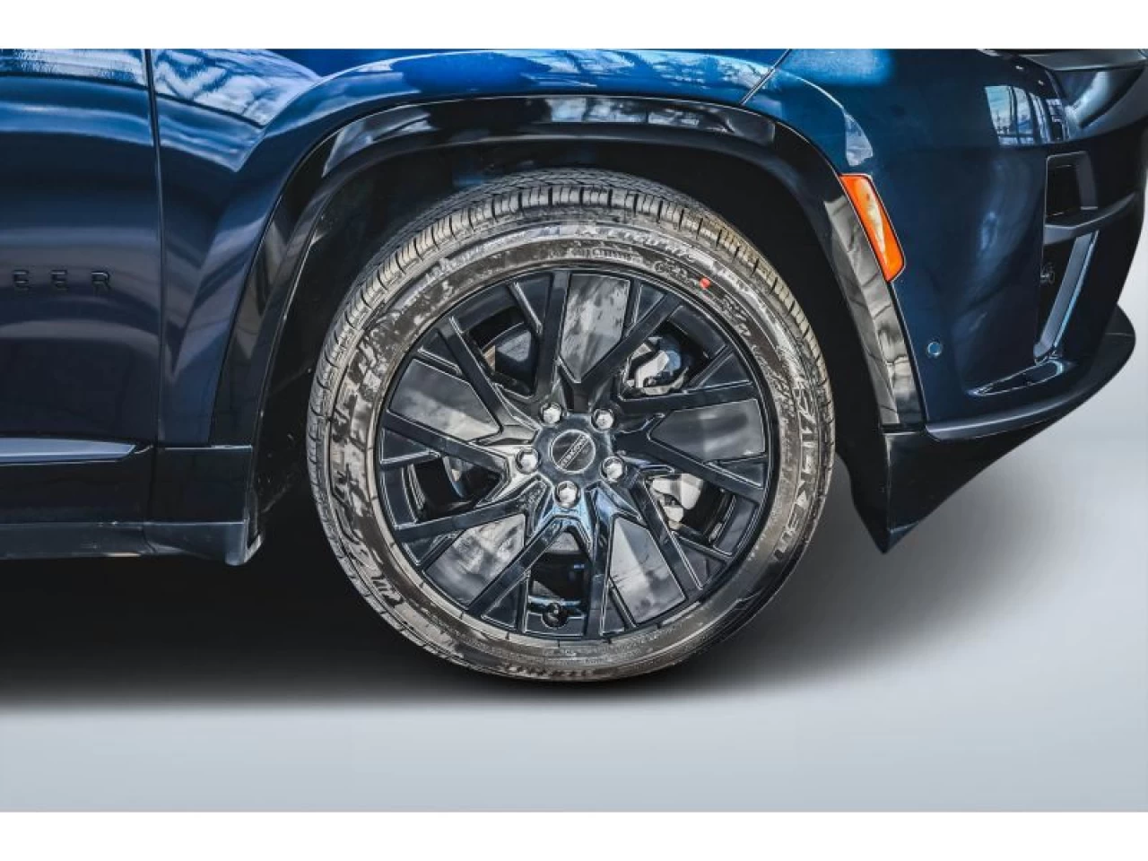 2024 Jeep Wagoneer Launch Edition AWD Main Image