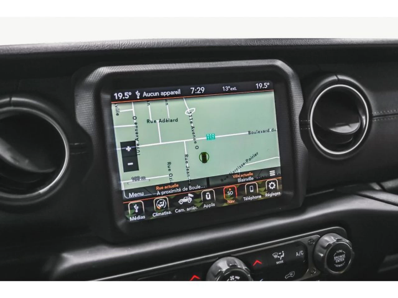 2021 Jeep Wrangler 4XE Unlimited Sahara 4x4F GROUPE REMORQUAGE Main Image