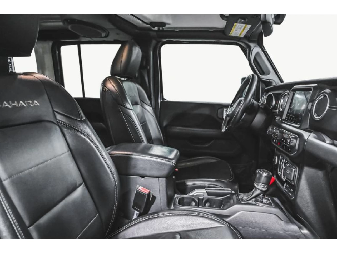 2021 Jeep Wrangler 4xe Unlimited Sahara 4x4 GR. TEMPS ENS REMORQUAGE Main Image