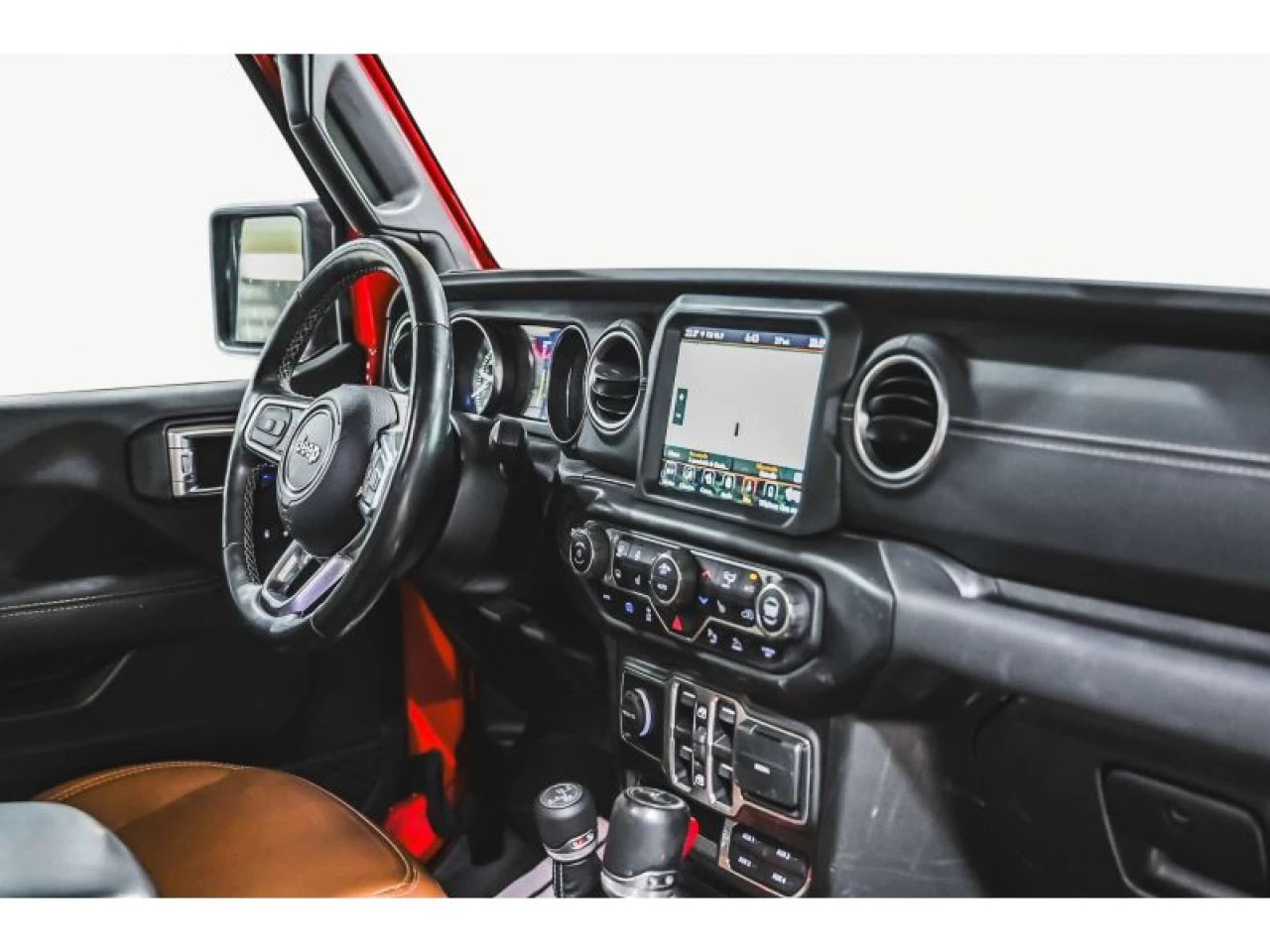 2021 Jeep Wrangler 4XE Unlimited Sahara 4x4 GROUPE REMORQUAGE 2 TOITS Main Image