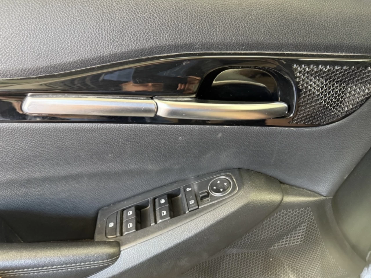 2022 Kia Seltos EX AWD CUIR TOIT PANO **APPROUVÉ À 99.9%** Image principale