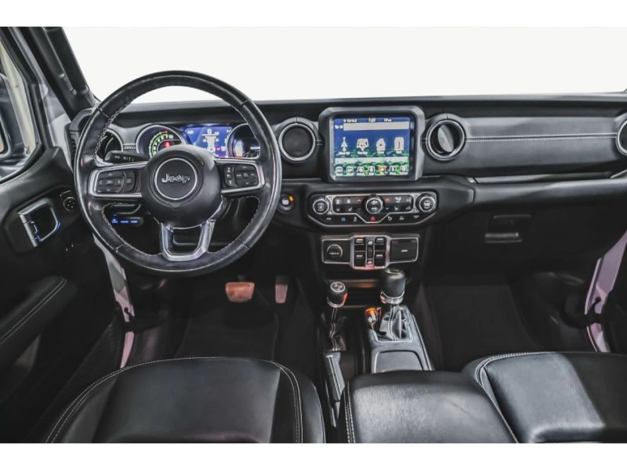 2021 Jeep Wrangler 4XE Unlimited Sahara 4X4 SKY ONE-TOUCH COLD WEATHE Main Image
