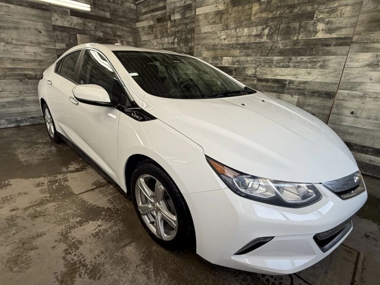 2018 Chevrolet Volt LT HYBRID PLUG-IN MAGS ** APPROUVÉ À 99,9% ** Main Image