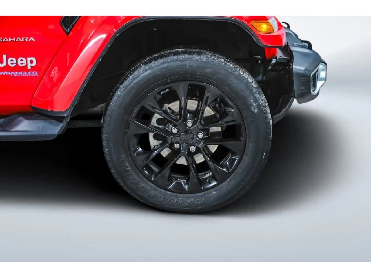2021 Jeep Wrangler 4XE Unlimited Sahara 4x4 GROUPE REMORQUAGE 2 TOITS Main Image