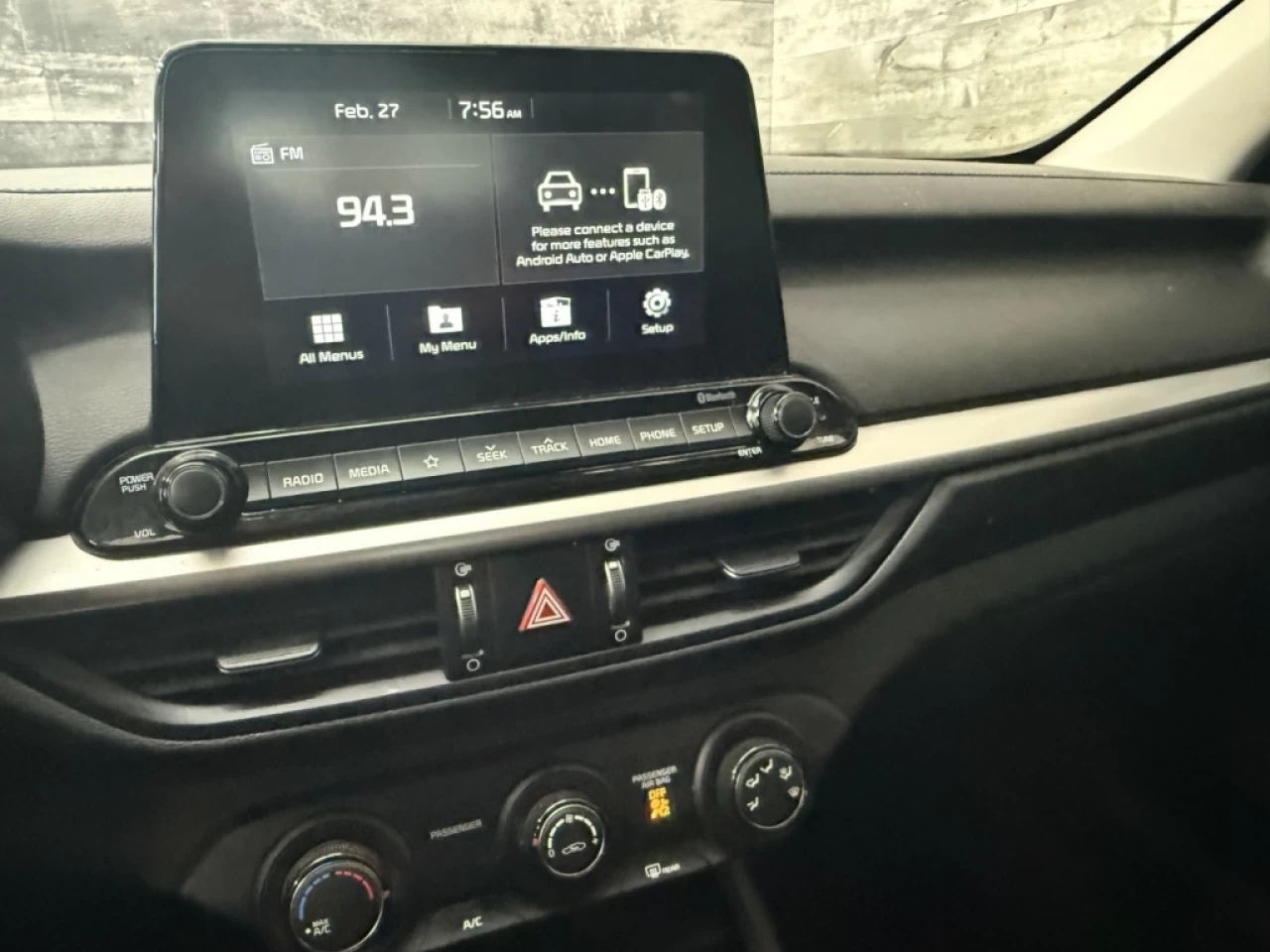 2020 Kia Forte LX Sieges chauffant Bluetooth **ApprouvÉe 99,9%** Image principale