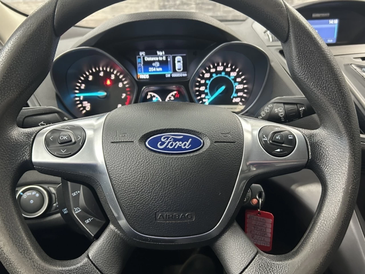 2015 Ford Escape SE Image principale