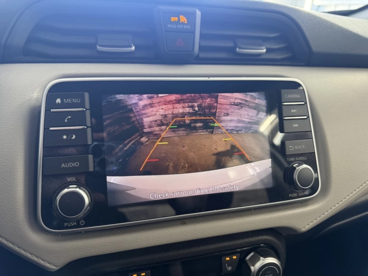 2021 Nissan Versa SV AUTO BLUETOOTH MAGS **APPROUVÉ À 99.9%** Image principale