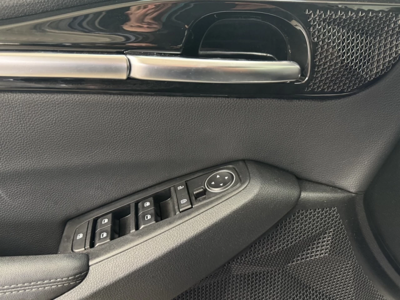 2023 Kia Seltos EX Awd cuir apple carplay Toit **approuvÉe 99,9%** Image principale