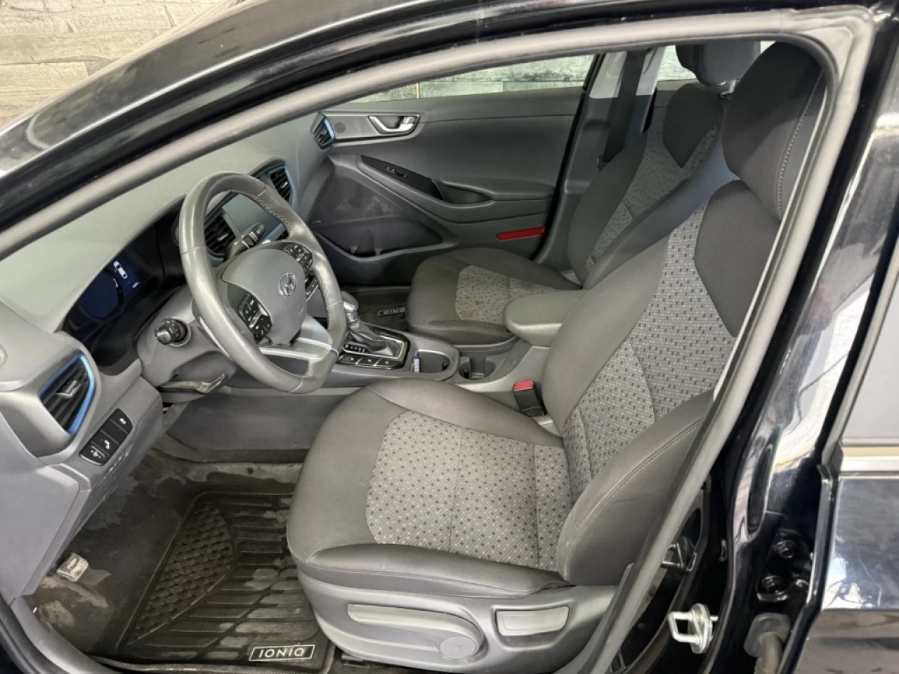 2019 Hyundai Ioniq PrivilÉgiÉ HYBRID PLUG-IN NAV MAGS ** APPROUVÉ À 9 Image principale