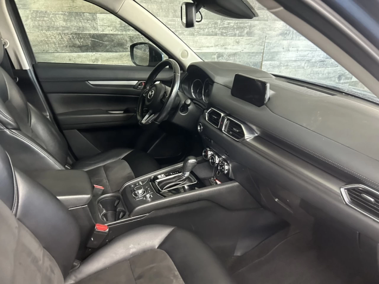 2018 Mazda CX-5 GS AWD NAV CUIR **APPROUVÉE 99,9%** Main Image