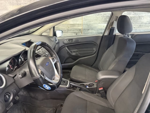 Ford Fiesta SE AUTO BLUTOOTH**APPROUVÉE 99,9%** 2017