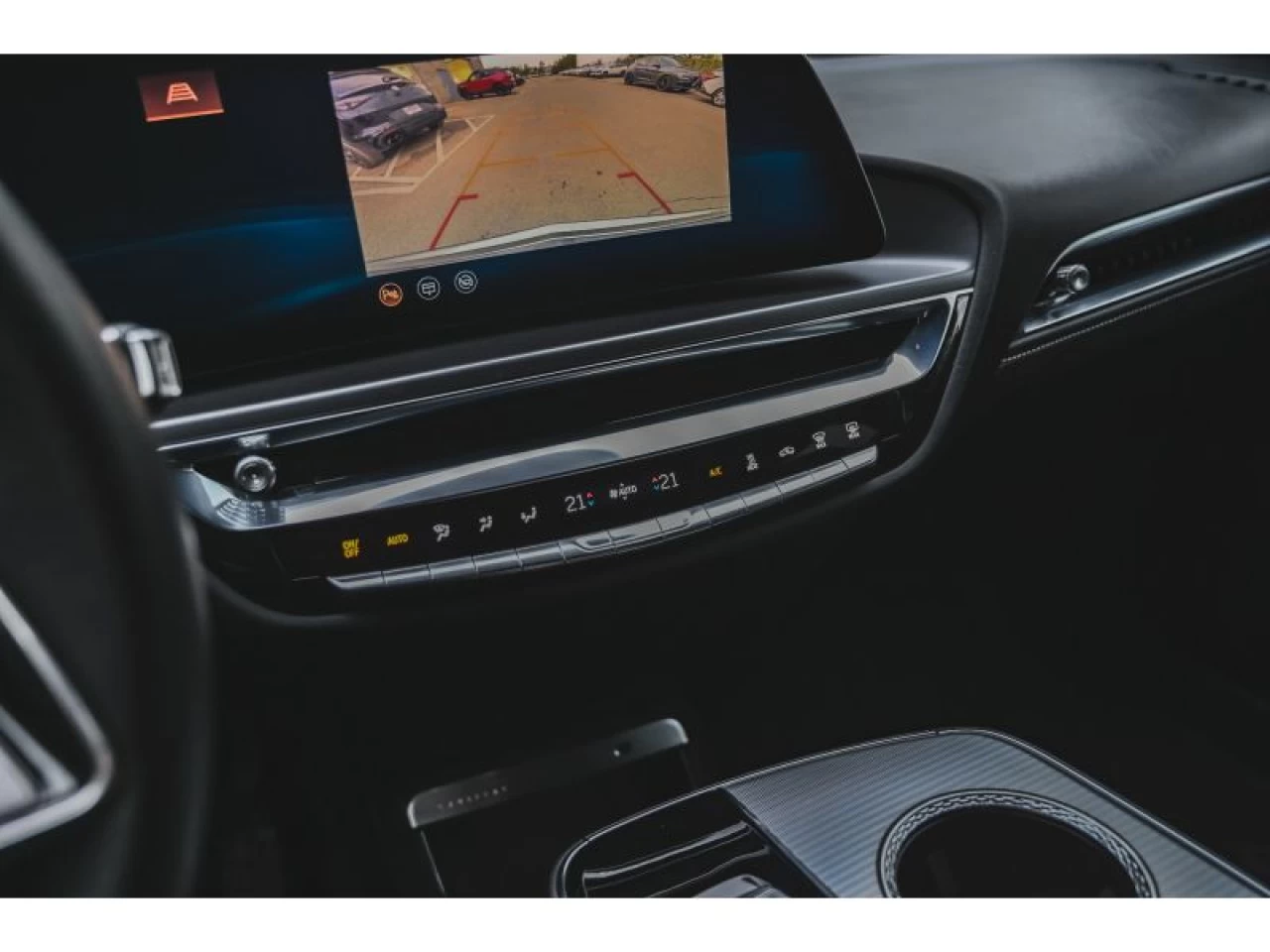 2024 Cadillac LYRIQ 4dr Tech w/1SA Main Image