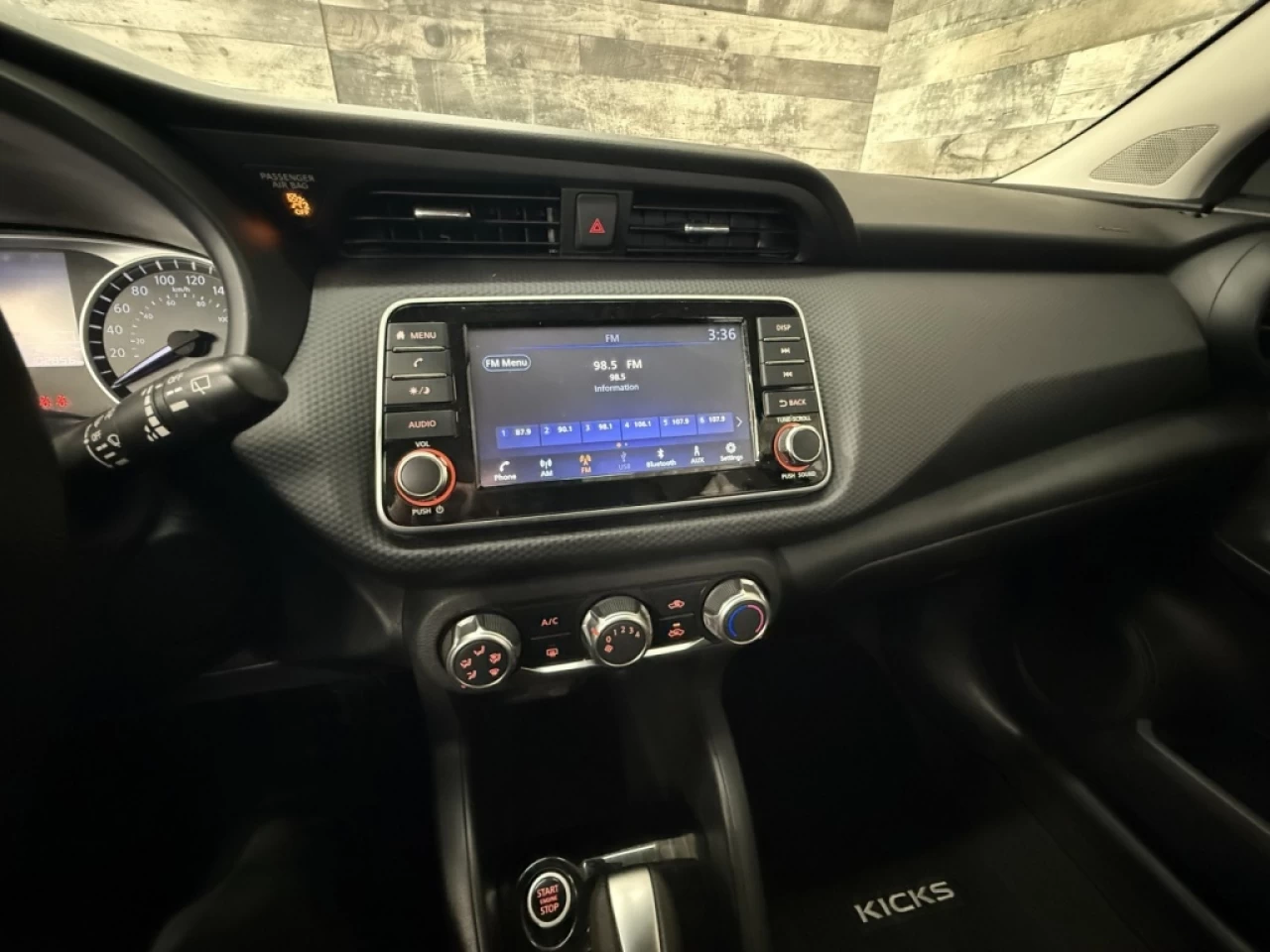 2022 Nissan Kicks S Bluetooth commande au volant cam de recul **Appr Image principale