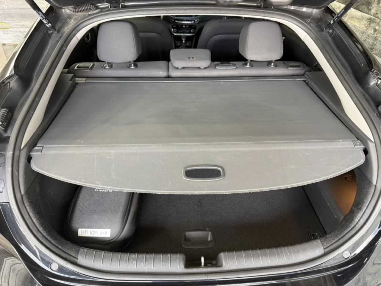 2019 Hyundai Ioniq PrivilÉgiÉ HYBRID PLUG-IN NAV MAGS ** APPROUVÉ À 9 Image principale