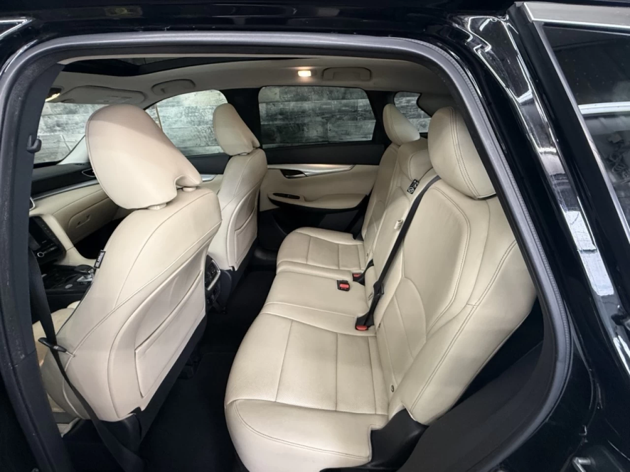2019 Infiniti QX50 Luxe AWD CUIR TOIT PANO NAV ** APPROUVÉ À 99.9% ** Image principale