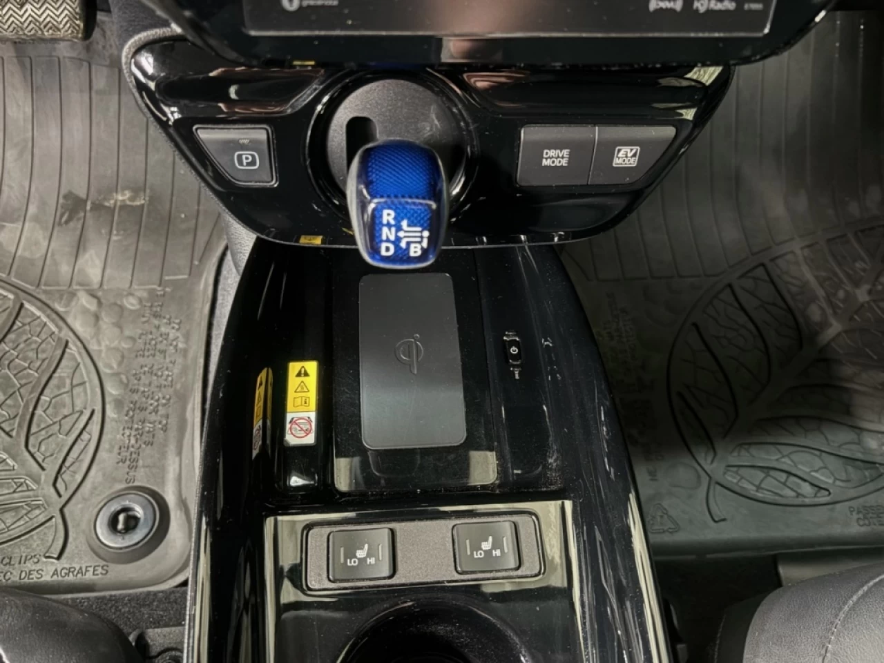 2019 Toyota Prius hybrid Technology AWD navigation sieges chauffant Image principale