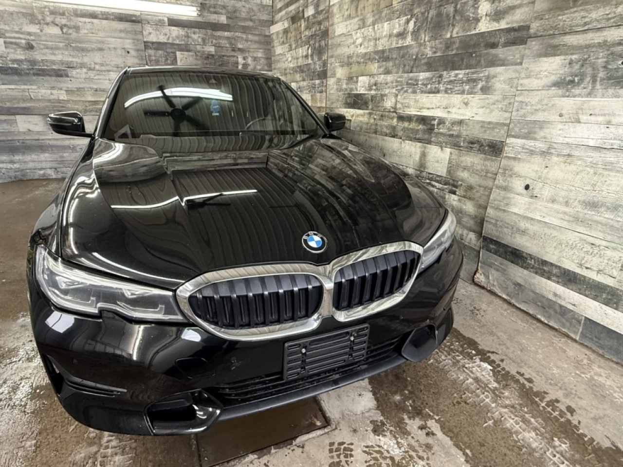 2021 BMW 3 Series 330i xDrive AWD CUIR TOIT NAV ** APPROUVÉ À 99.9% Image principale