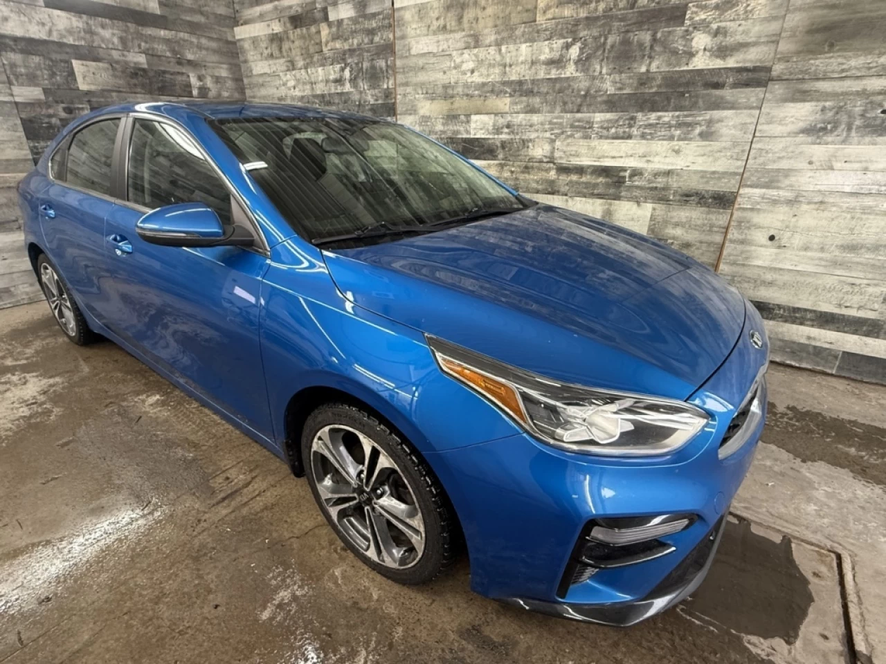 2021 Kia Forte EX Apple CarPlay, Toit, Bluetooth ** APPROUVÉ À 99 Image principale