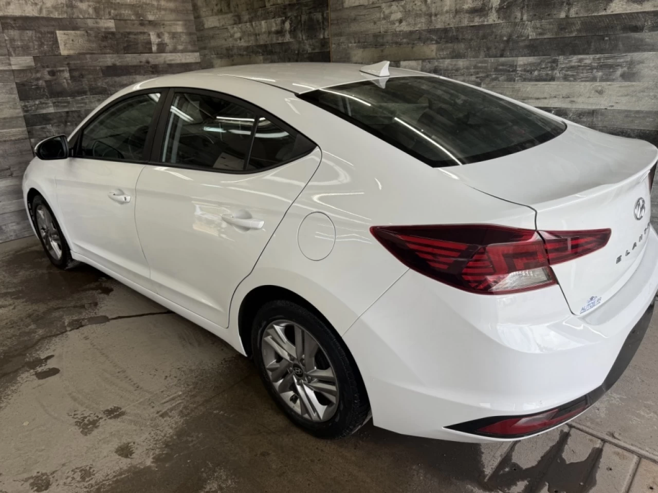 2019 Hyundai Elantra Preferred  Auto Bluetooth ** APPROUVÉ À ** 99.9% Image principale