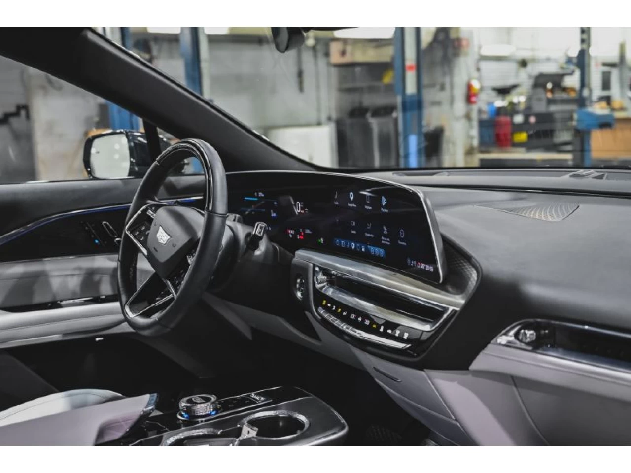 2024 Cadillac LYRIQ Luxury 2 AWD Image principale