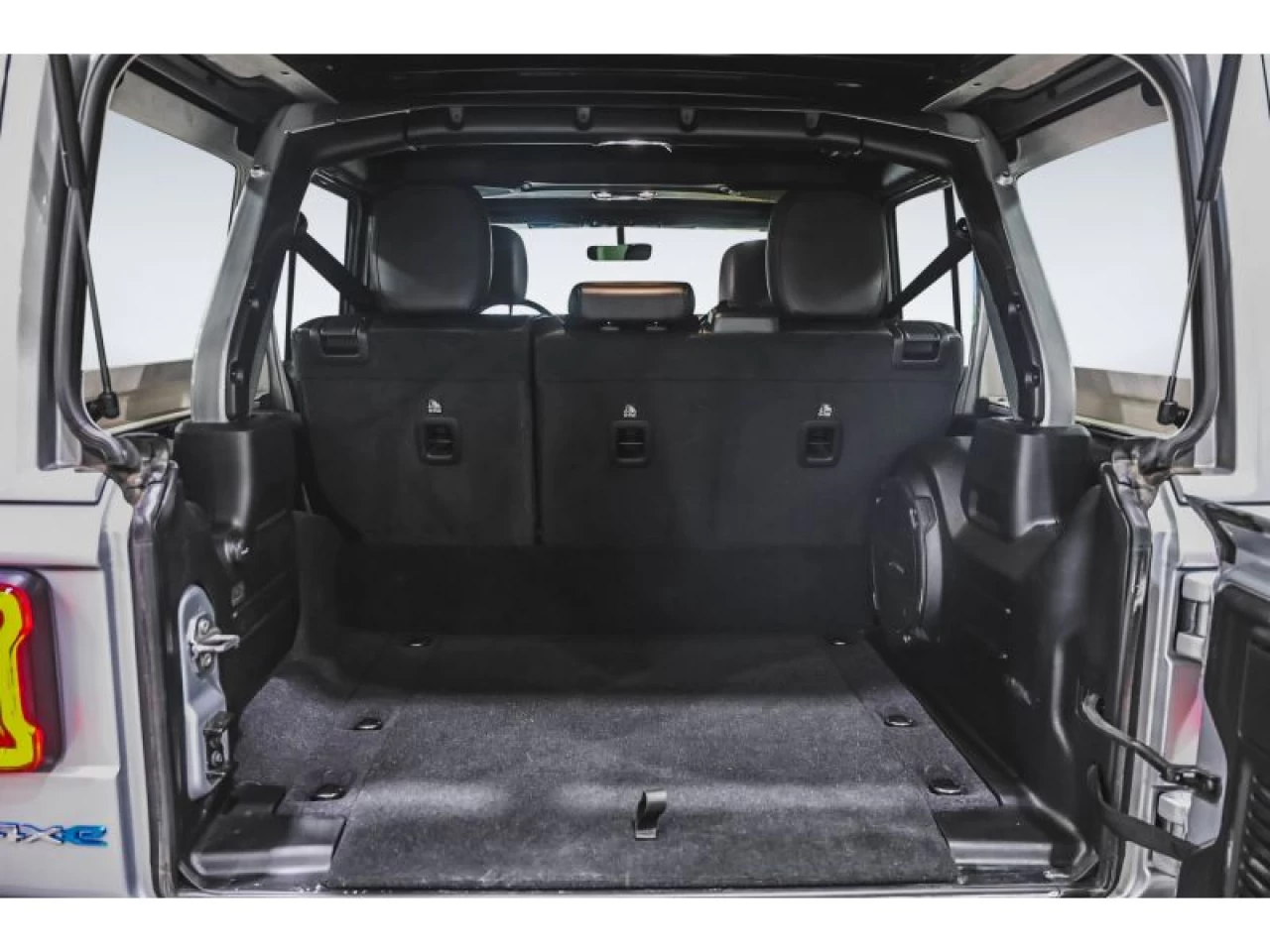 2023 Jeep Wrangler 4xe Sahara 4x4 TOIT SKY ONE-TOUCH Main Image