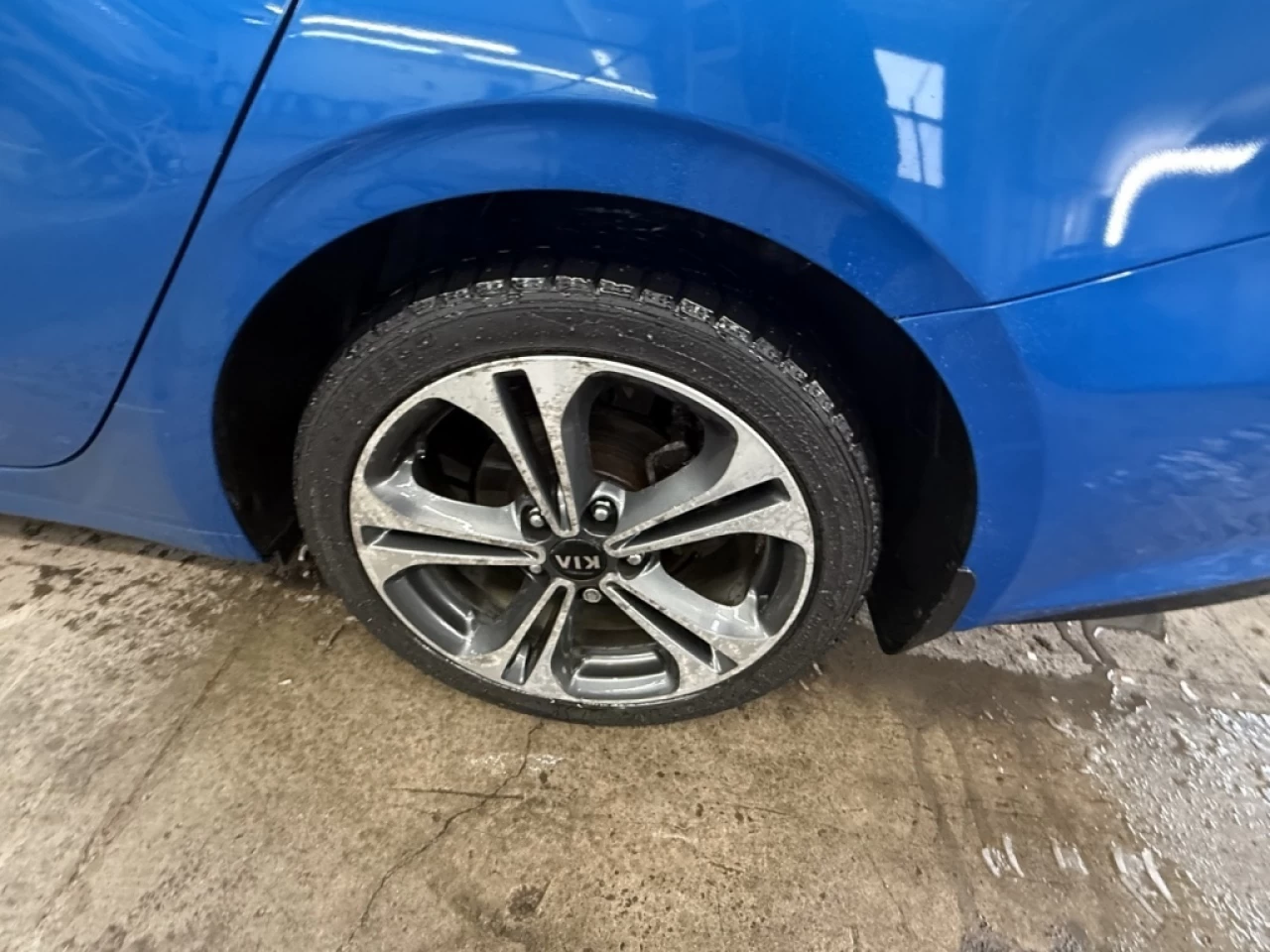 2021 Kia Forte EX Apple CarPlay, Toit, Bluetooth ** APPROUVÉ À 99 Image principale