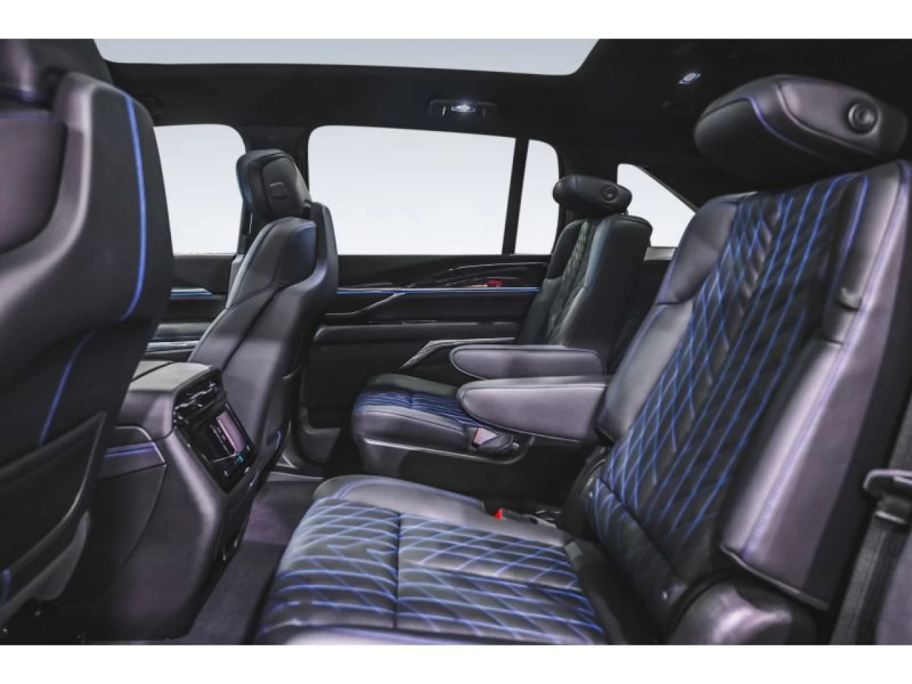 2025 Cadillac Escalade AWD Sport 1 wrap satin valeur 10000$ Main Image