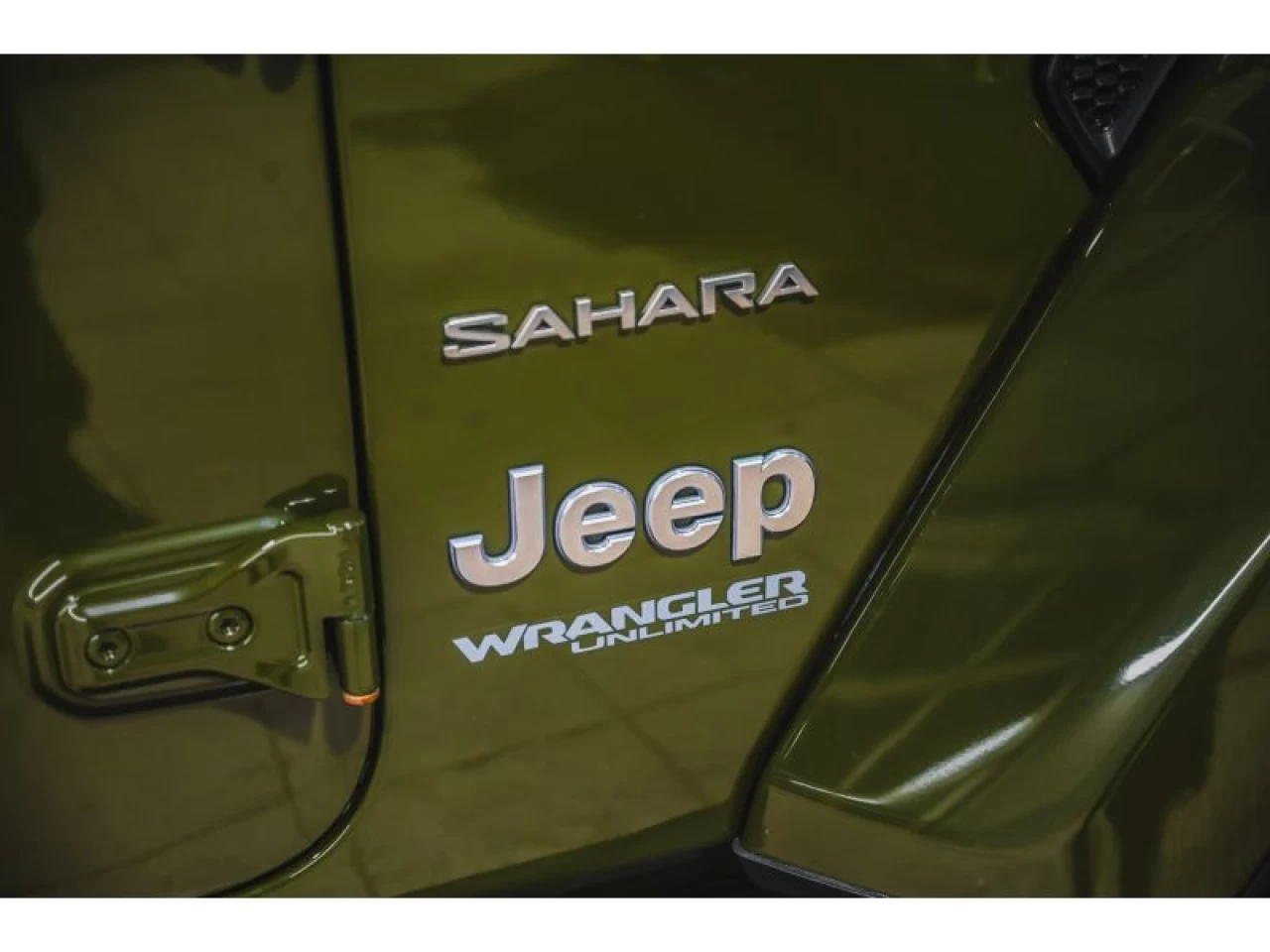 2021 Jeep Wrangler 4XE Unlimited Sahara 4x4 GROUPE REMORQUAGE Main Image