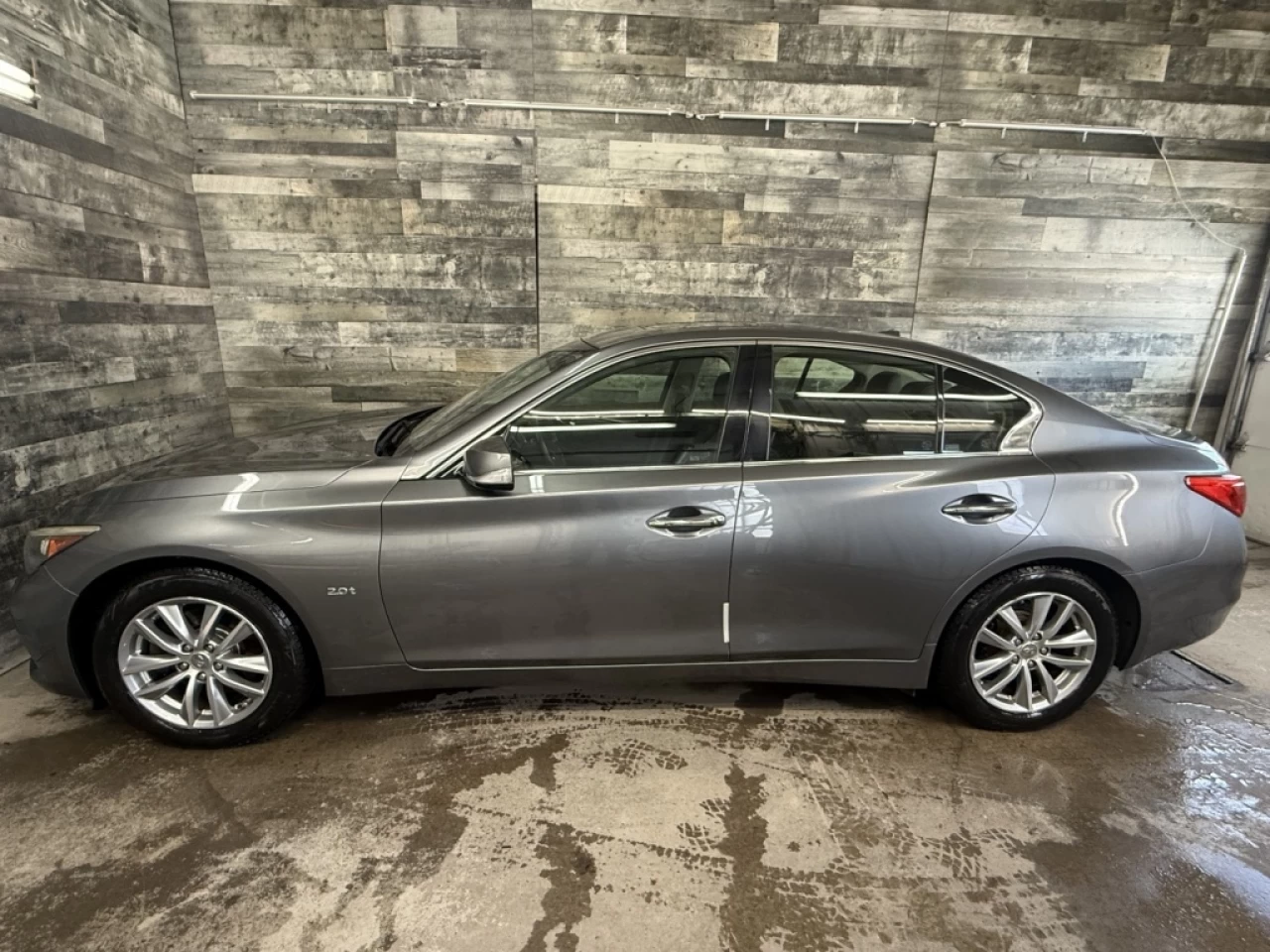 2017 Infiniti Q50 AWD CUIR TOIT NAV **APPROUVÉ À 99.9%** Image principale