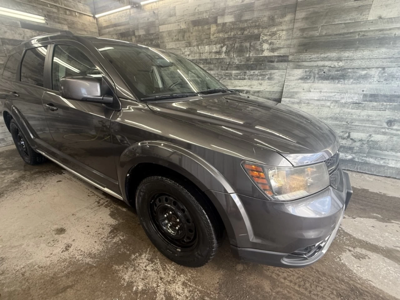 2017 Dodge Journey Crossroad AWD 7 PASS CUIR TOIT **APPROUVÉ À 99.9%* Image principale