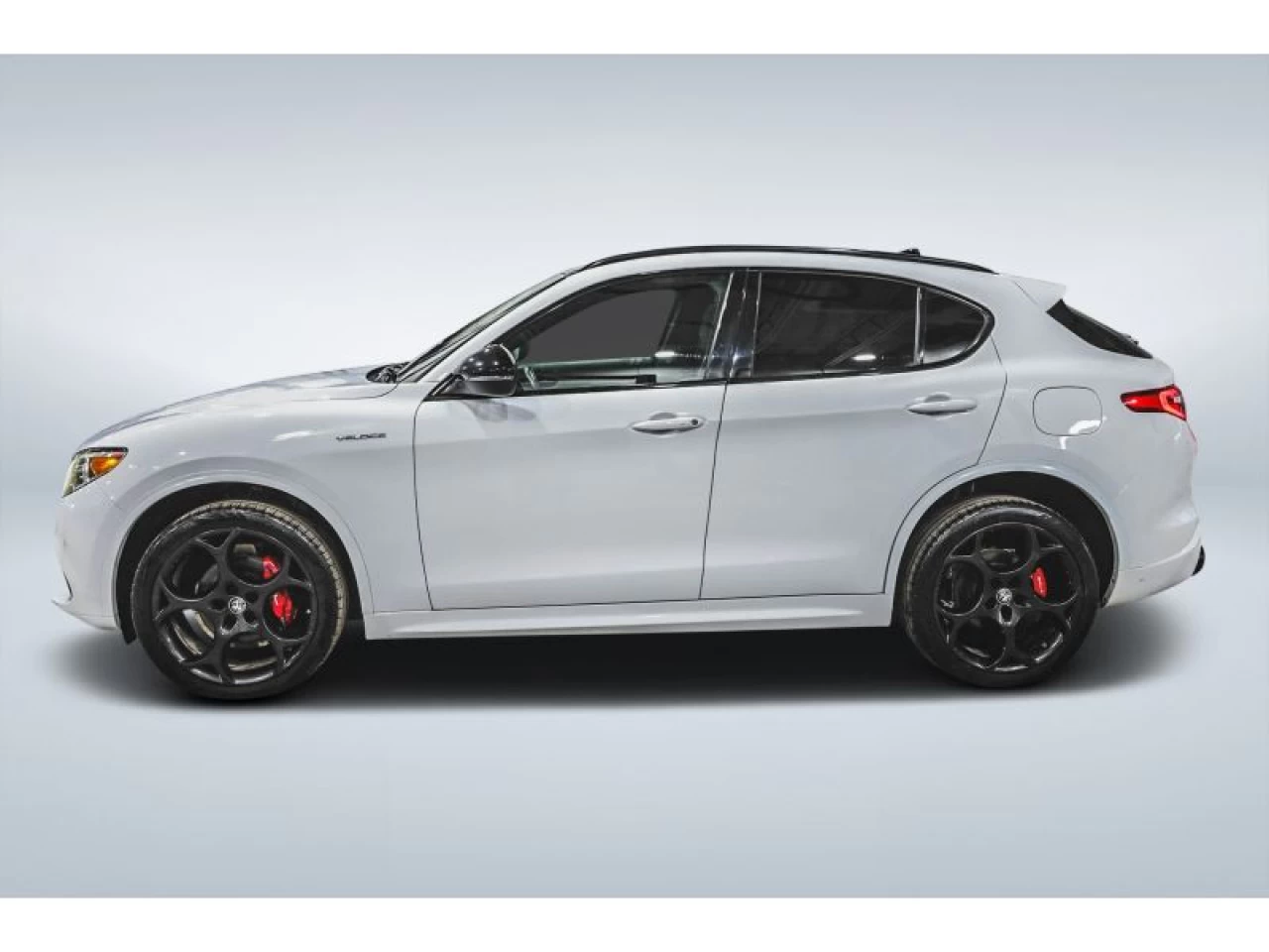 2022 Alfa Romeo Stelvio Veloce AWD Main Image