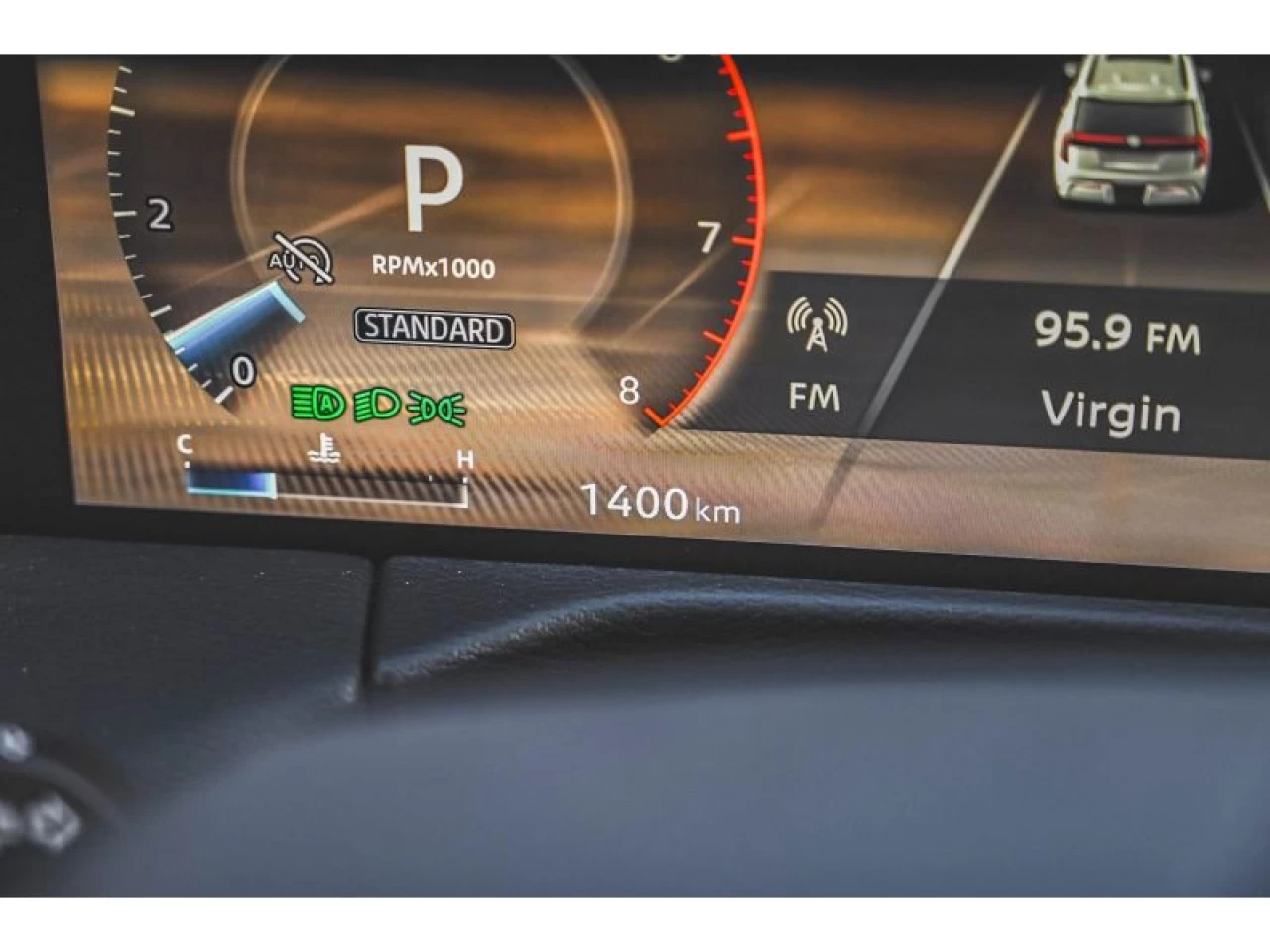 2025 Nissan Armada Platinum 4X4 FULL Image principale