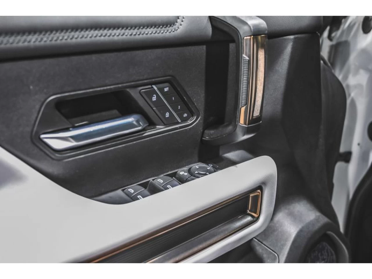 2024 GMC HUMMER EV SUV e4WD 4dr 3X Main Image