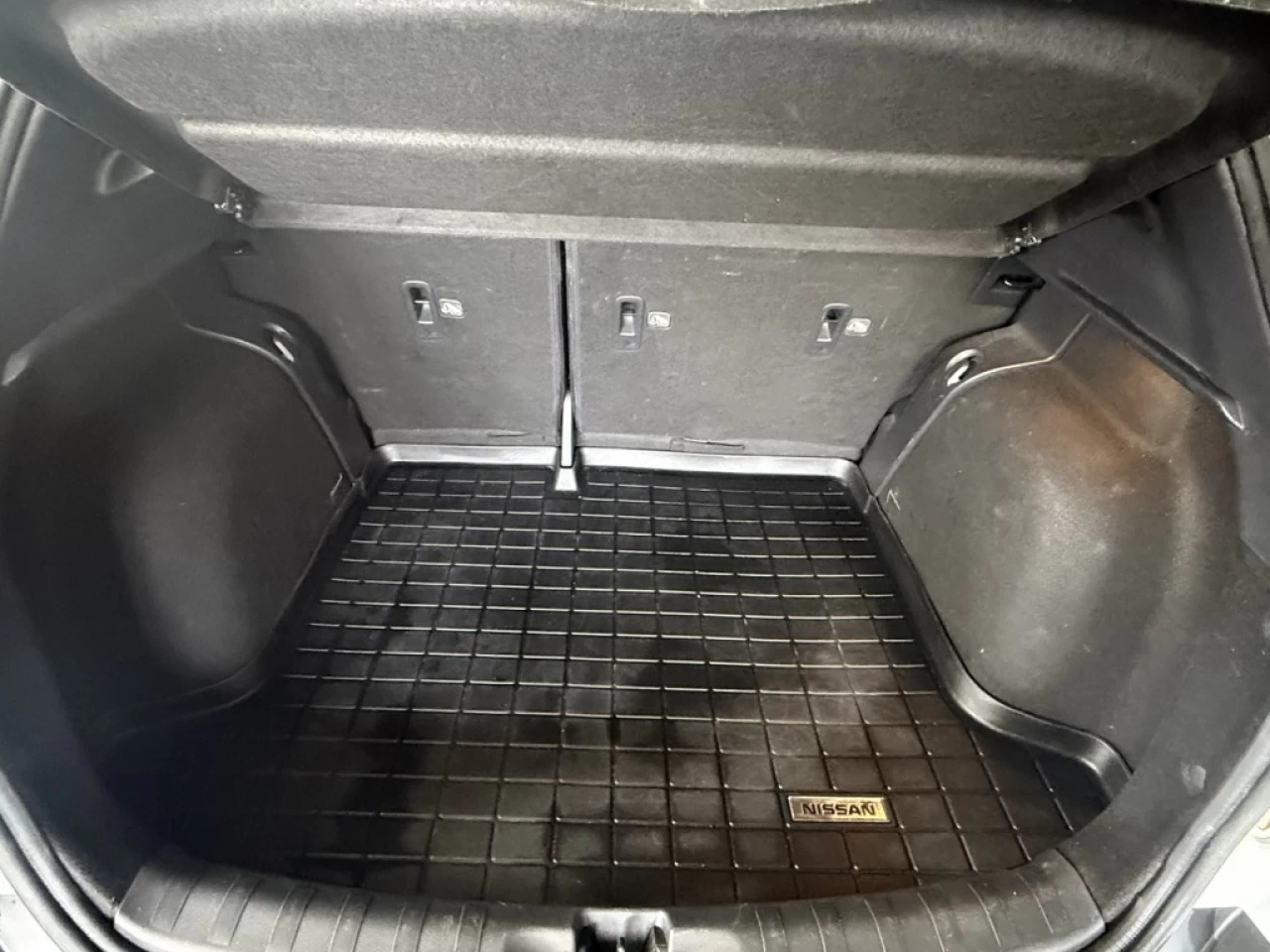 2019 Nissan Kicks SV Bluetooth sieges chauffant commande au volant** Image principale