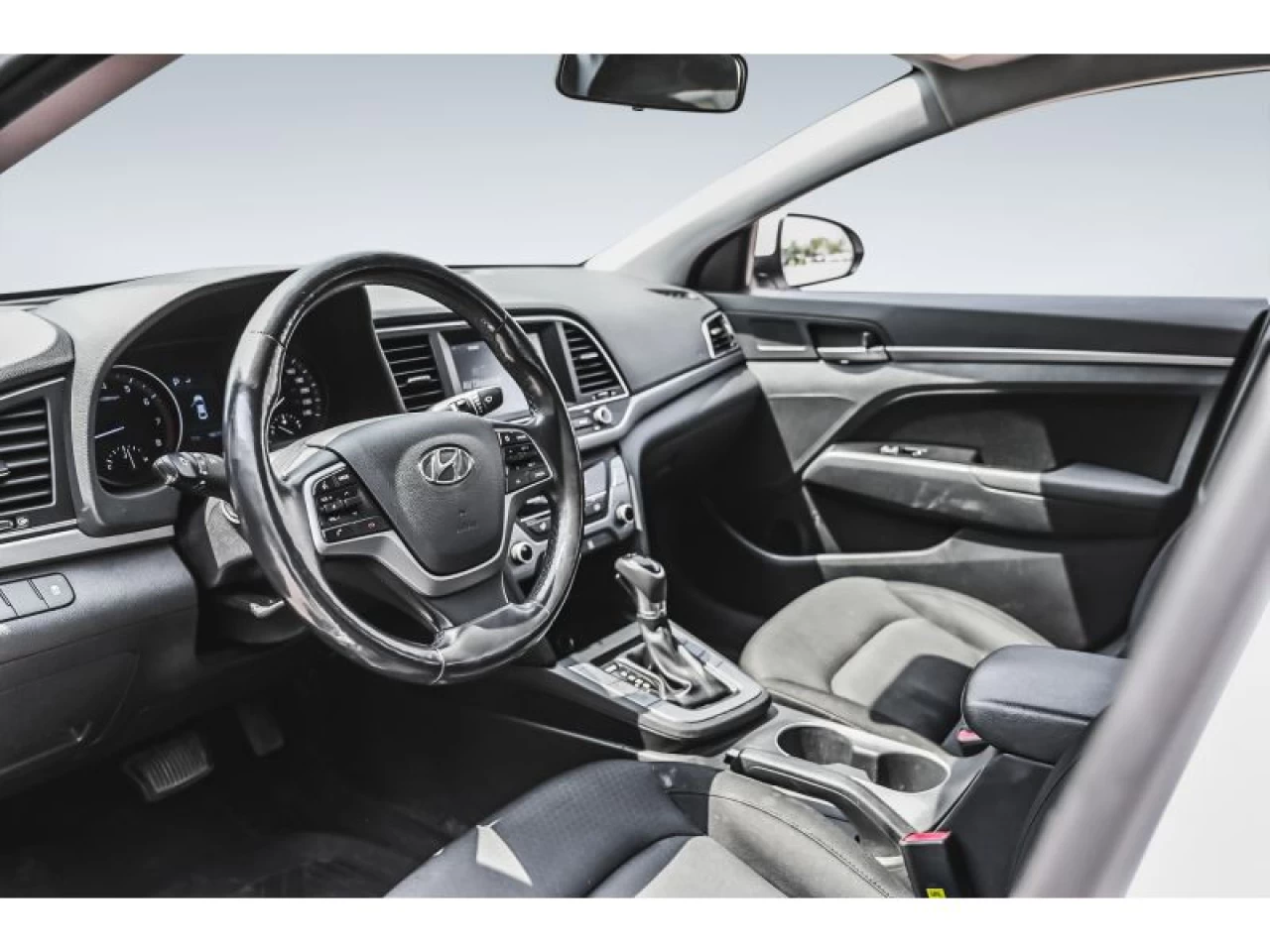 2017 Hyundai Elantra 4dr Sdn Auto GL Main Image