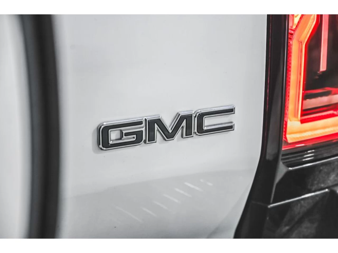 2024 GMC HUMMER EV SUV e4WD 4dr 3X Main Image