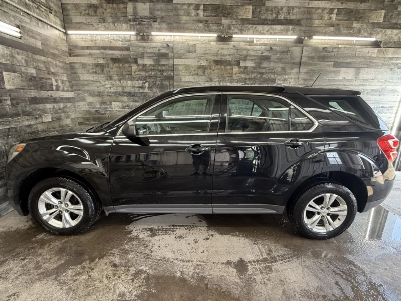 2017 Chevrolet Equinox 4X4 CAM DE RECUL BLUETOOTH **APPROUVÉ À 99.,9%** Image principale