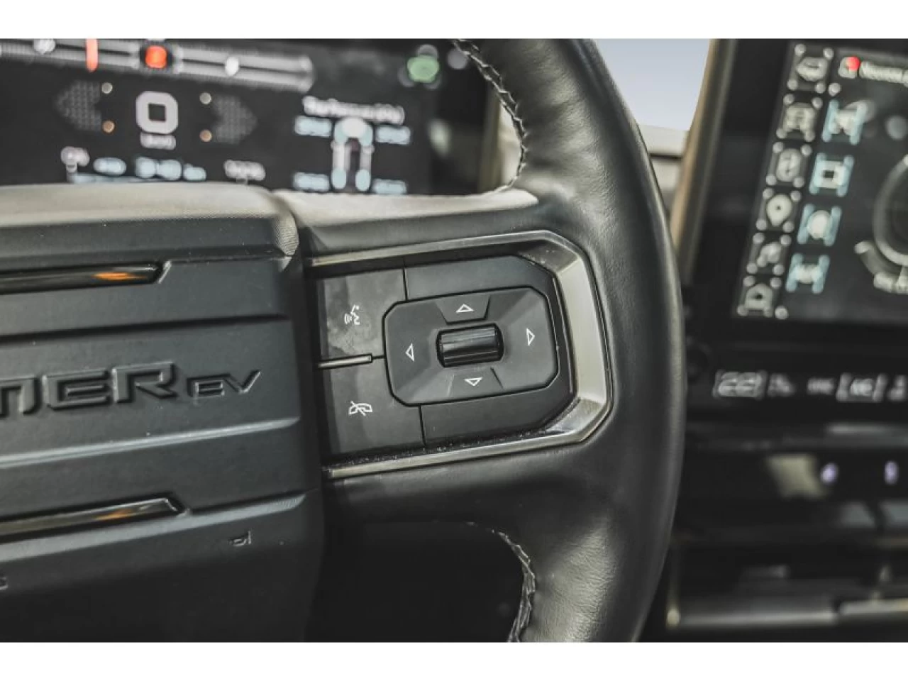 2024 GMC HUMMER EV SUV e4WD 4dr 3X Main Image