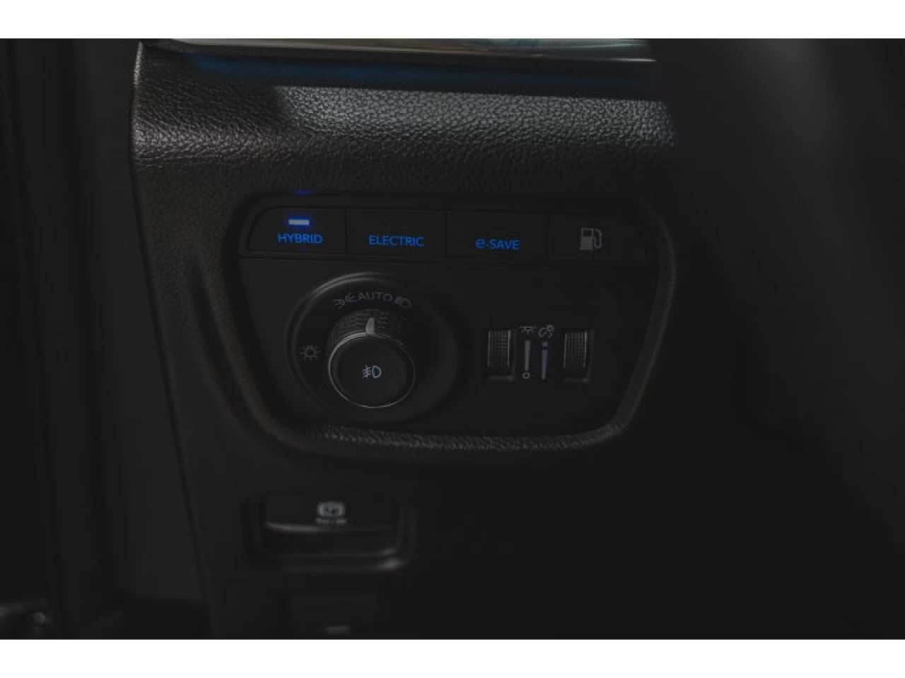 2023 Jeep Grand Cherokee 4xe Overland 4X4 Main Image