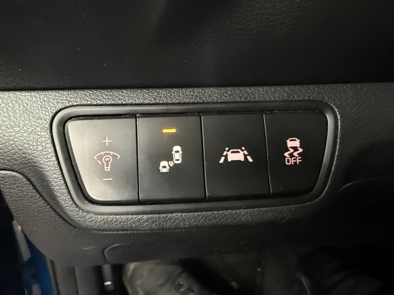 2021 Kia Forte EX Apple CarPlay, Toit, Bluetooth ** APPROUVÉ À 99 Image principale