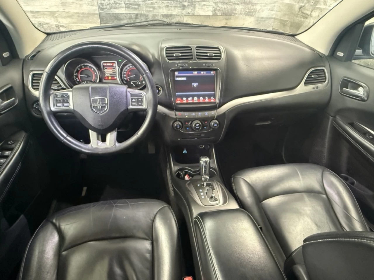 2017 Dodge Journey Crossroad AWD 7 PASS CUIR TOIT **APPROUVÉ À 99.9%* Image principale