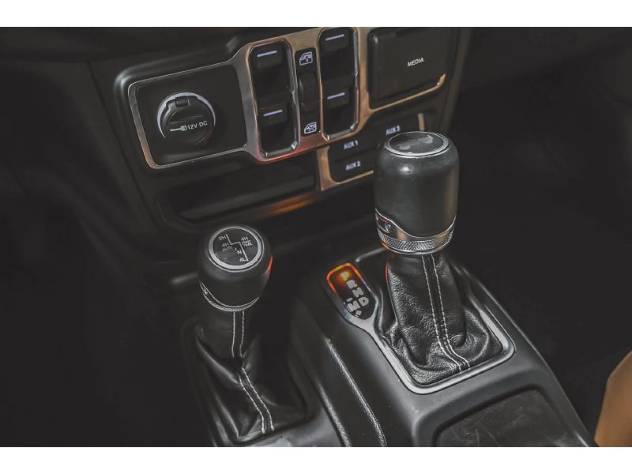2021 Jeep Wrangler 4XE Unlimited Sahara 4x4F GROUPE REMORQUAGE Main Image