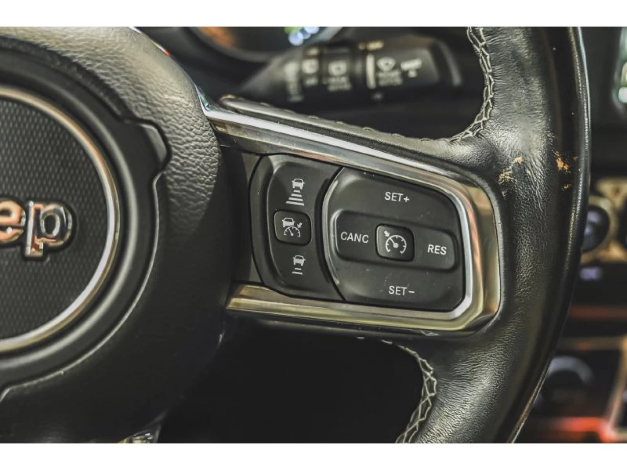 2021 Jeep Wrangler 4XE Unlimited Sahara 4x4 GROUPE REMORQUAGE 2 TOITS Main Image