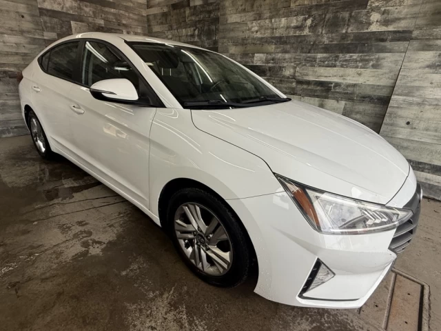 Hyundai Elantra Preferred  Auto Bluetooth ** APPROUVÉ À ** 99.9% 2019