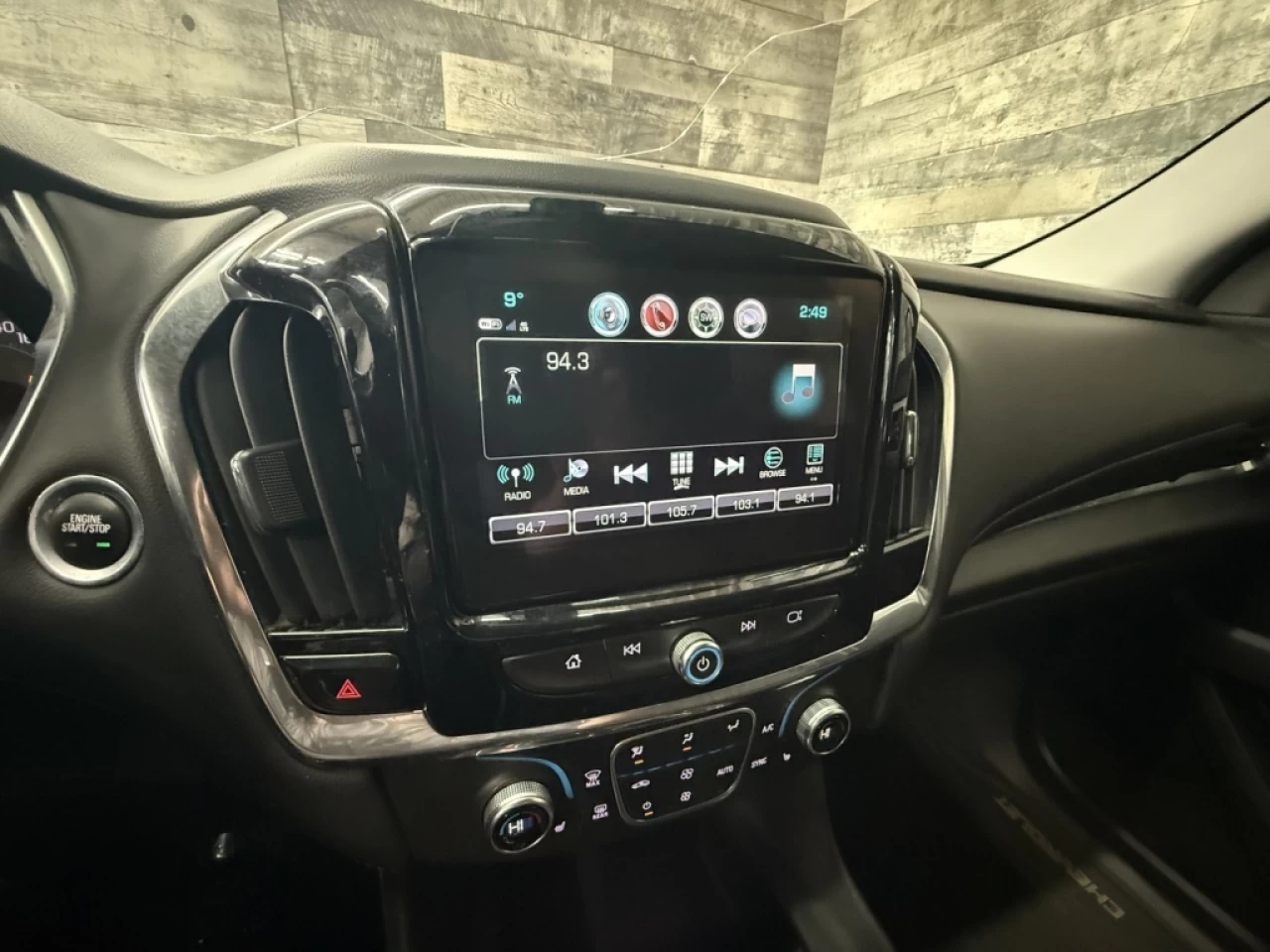 2018 Chevrolet Traverse LT 8 PASS AWD CAM DE RECUL **APPROUVÉ À 99.9%** Image principale